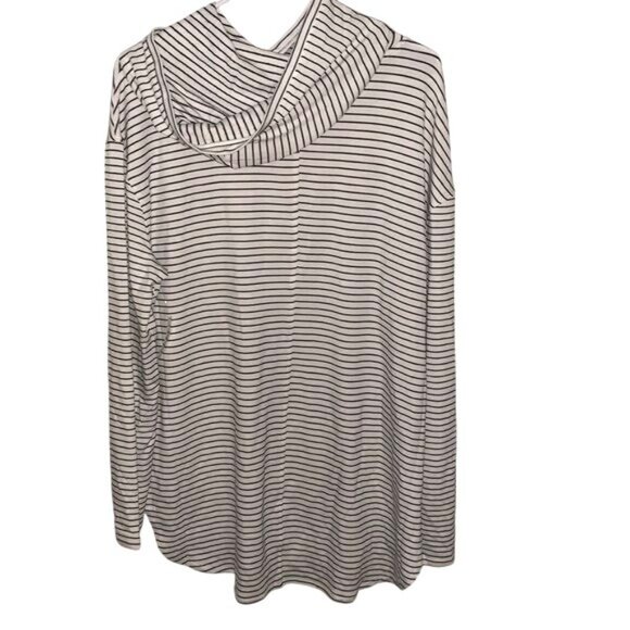 Plus size- Womens striped long sleeve with hood. - Picture 7 of 8